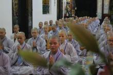 Hùng tráng giờ khảo thí Kinh, Luật và trùng tuyên Luật tạng