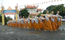 Chùm ảnh: Chư Ni cầu Pháp với Đại Tăng tại Giới đàn Đồng Huy