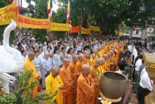 Thừa Thiên -Huế: Đại lễ Phật đản PL.2554 chính thức diễn ra rất trang nghiêm trọng thể