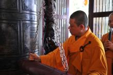 Hơn 1000 Phật tử dự lễ khai thỉnh Đại hồng chung và đại lễ Vu lan "Ấm áp tình thương" tại chùa Giác Nguyên - Tp. HCM