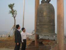 Đại Hồng Chung tại Hòa Bình Phật Quang tự là một trong những chiếc chuông đồng lớn nhất. 