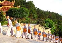 Người tu Phật là người tìm về nguồn an lạc giải thoát