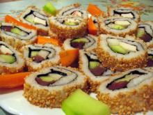 Cơm cuộn sushi chay vào mùa Vu lan