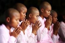 Những người nữ xuất gia tu Phật có chứng được Thánh quả không? - Phần 1