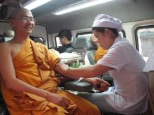 TP.HCM: Chư Tăng Trường hạ Tịnh xá Trung Tâm hiến máu cứu người