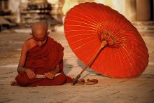 Đi Tìm Ý Nghĩa của Cuộc Sống Qua Sự Nghiên Cứu Quan Điểm Thời Gian trong Phật Giáo