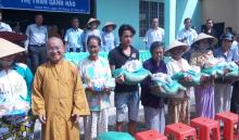 Đoàn từ thiện Đạo Phật Ngày Nay thăm và tặng quà tại tỉnh Bạc Liêu