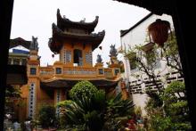 Thực hư 'tiên nữ' xuất hiện ở chùa cổ nhất Hà thành