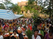   Lễ hội Kathina ở Sóc Trăng.