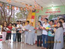 Bình Dương: Thiên Quang Ni Tự - Phát Học Bổng Cho Học Sinh -  Sinh Viên