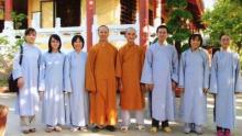 Sống chậm lại, yêu thương nhiều hơn