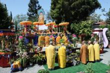 Trung tâm Văn hóa Phật giáo Liễu Quán (Hoa Kỳ)  long trọng tổ chức Đại lễ Phật đản PL 2556