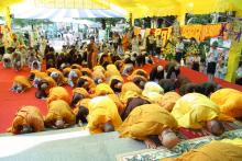 Chùm ảnh: Các đoàn viếng tang lễ HT. Thích Minh Châu - Chiều 07/09/2012 - Phần 1