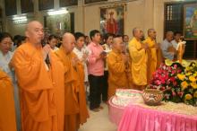 Chùm ảnh: Lễ tắm Phật tại chùa Giác Ngộ - Phật đản PL 2556