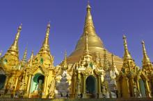 Myanmar: Ngắm vẻ đẹp lộng lẫy của ngôi chùa dát vàng nổi tiếng