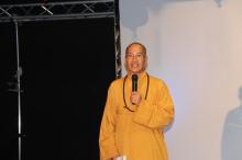 Buổi Chiếu Phim Tại Chùa Phật Đà, Brisbane, Úc Châu Được Thành Công Viên Mãn