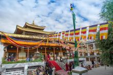 Ấn Độ: Chùm ảnh đức Đạt Lai Lạt Ma chia sẻ Pháp thoại tại Tu viện Jokhang, và học sinh Trường Jamyang, Ladakh