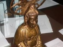 Trộm cắp tượng Phật vì tưởng là đồng đen