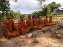 Kiểm soát dục vọng qua góc nhìn Phật học và khoa học