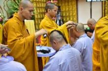 Thơ Xuất gia gieo duyên (3-8-2016)