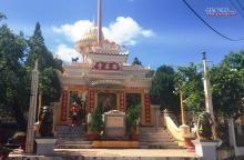 Cổng tam quan chùa Tây An