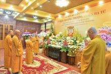 TT. Thích Nhật Từ cùng Tăng đoàn Chùa Giác Ngộ đến thắp hương đảnh lễ trong Lễ húy kỵ lần thứ 15 của Cố HT. Thích Thiện Từ