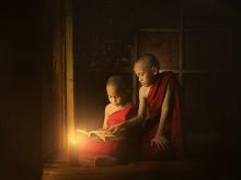 Học Phật: Nói, Nghe, Đọc, Viết Đúng Pháp