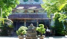 Chùa Tam Thai nằm trên ngọn Thuỷ Sơn thuộc khu danh thắng Ngũ Hành Sơn (Đà Nẵng).
